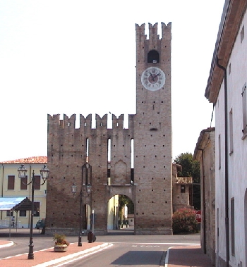 Vista torre orologio - foto Provincia di Mantova