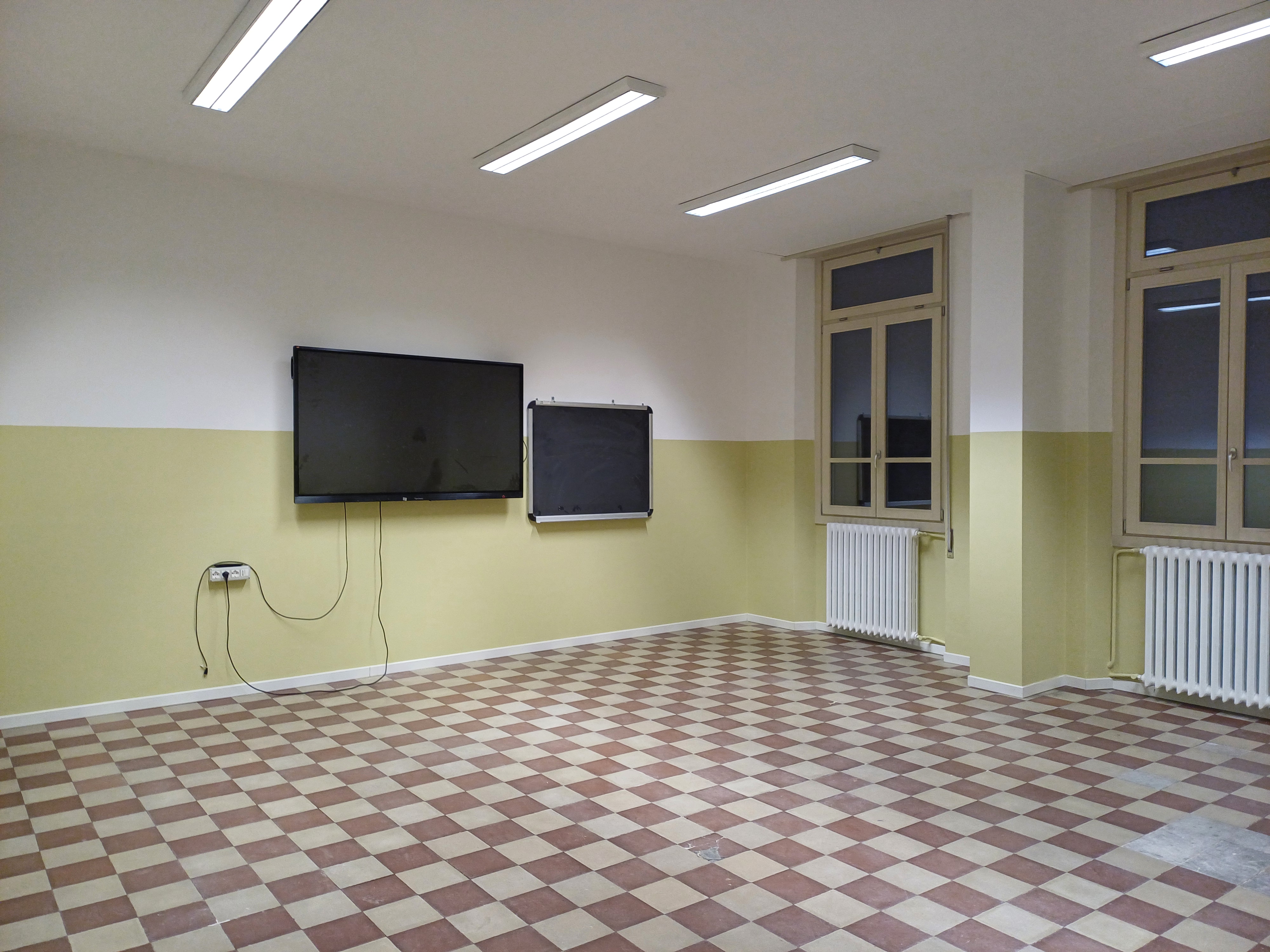 AULE CORPO A.jpg